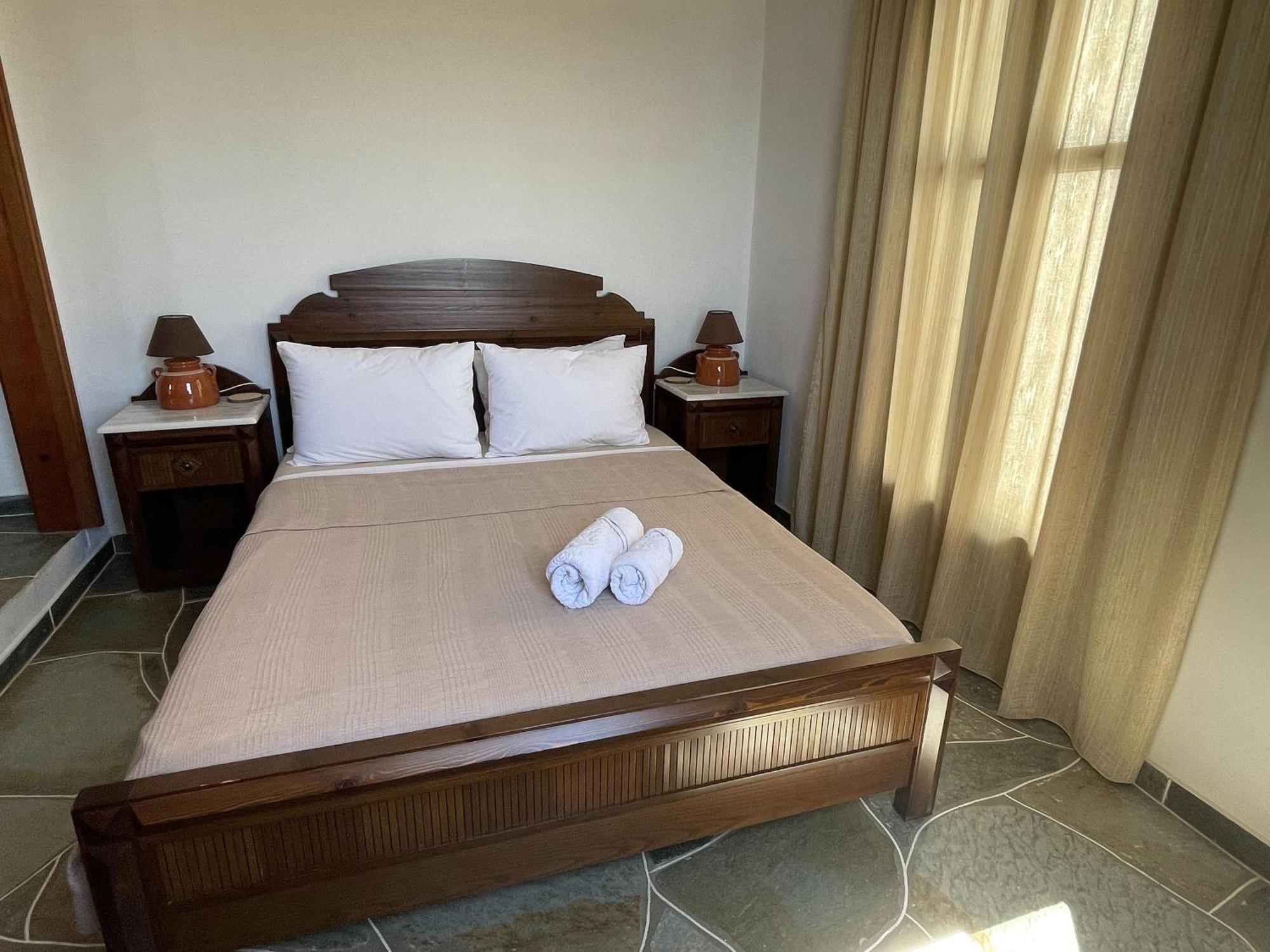 Mirsini Apartments In Sifnos Vathi  Bagian luar foto