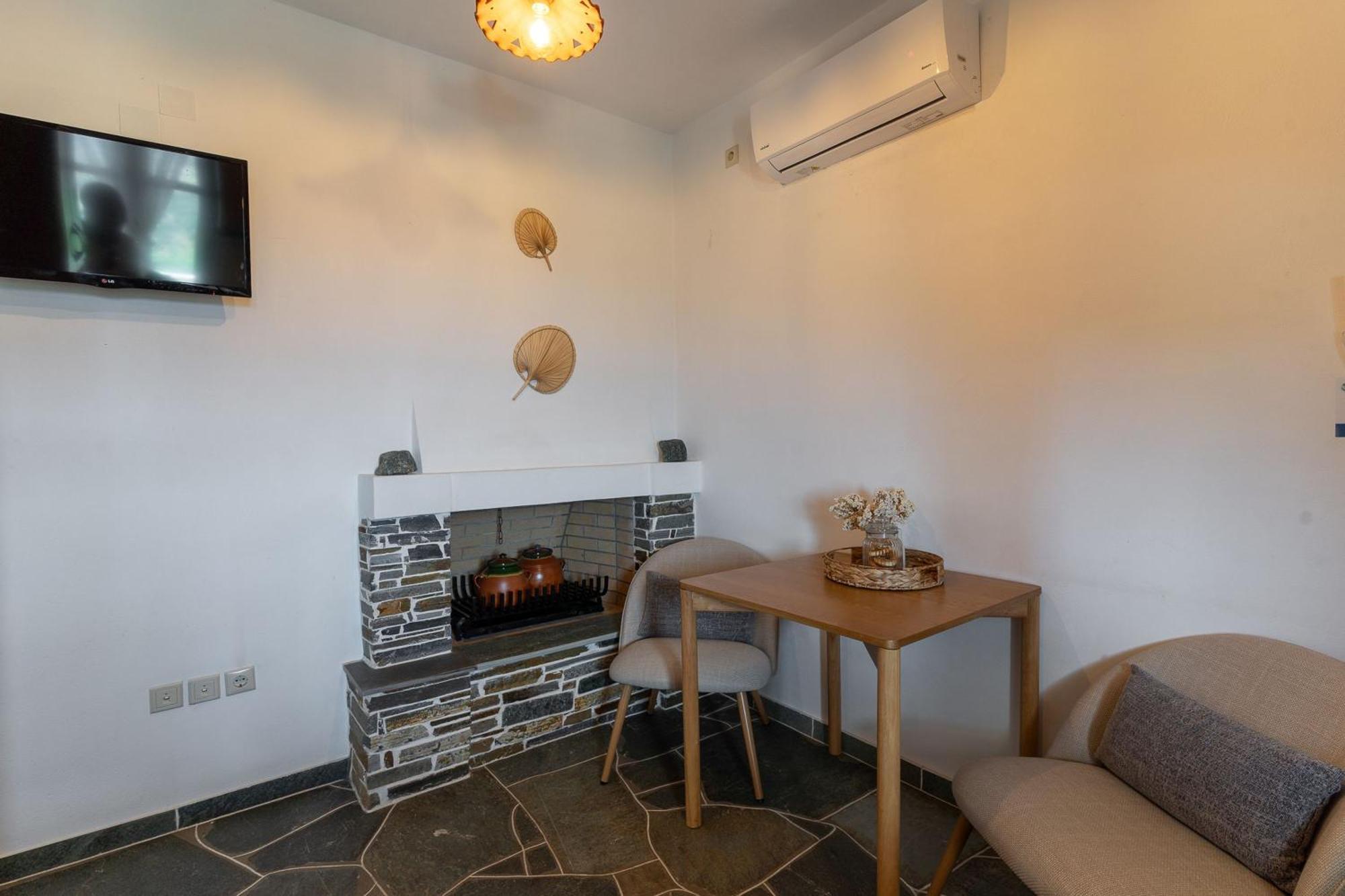 Mirsini Apartments In Sifnos Vathi  Bagian luar foto