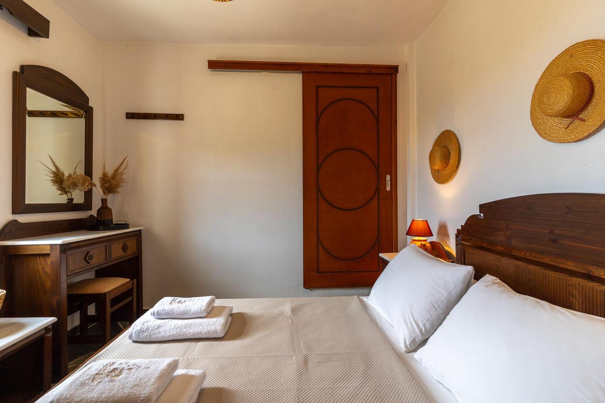 Mirsini Apartments In Sifnos Vathi  Bagian luar foto