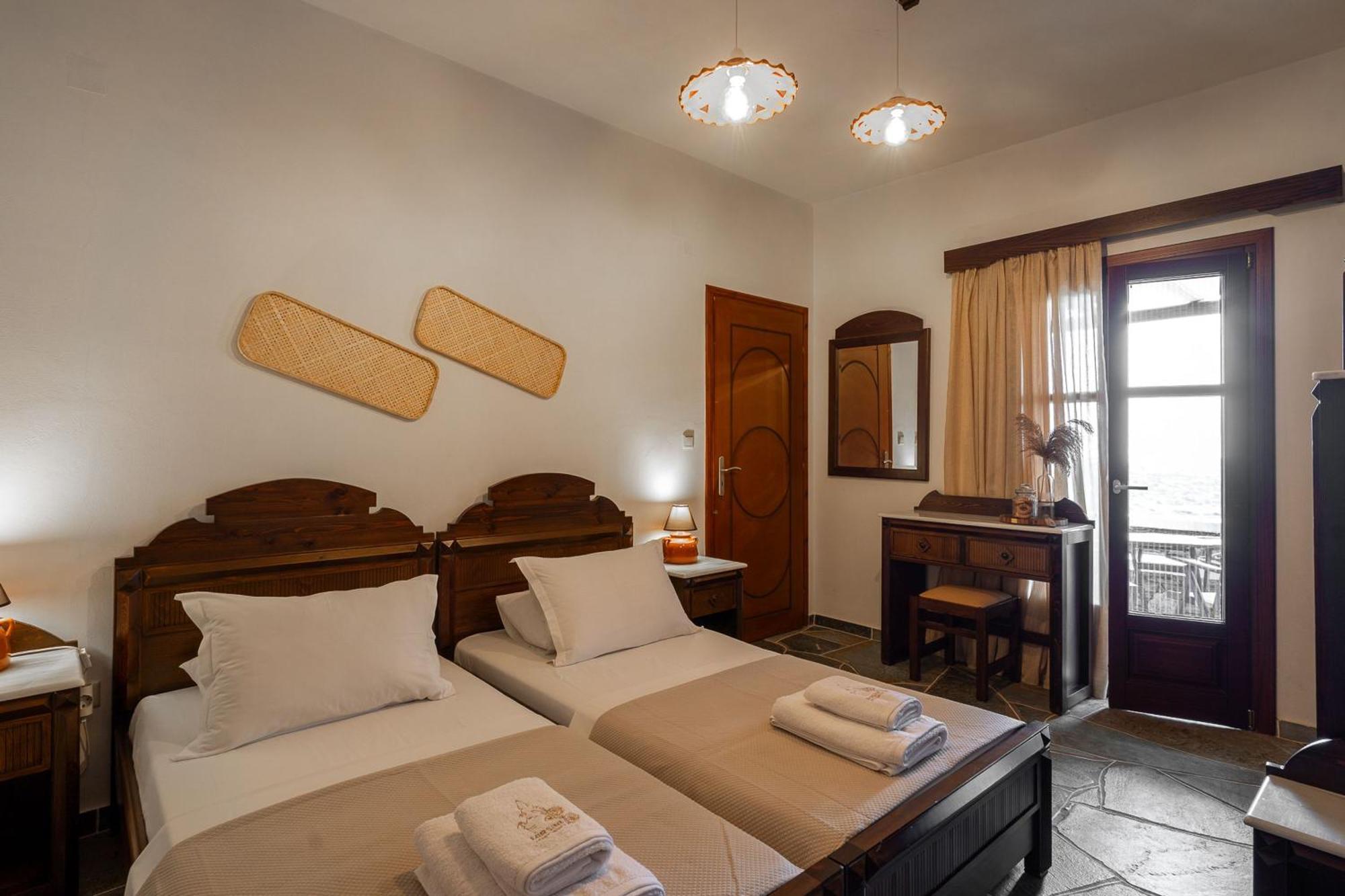 Mirsini Apartments In Sifnos Vathi  Bagian luar foto
