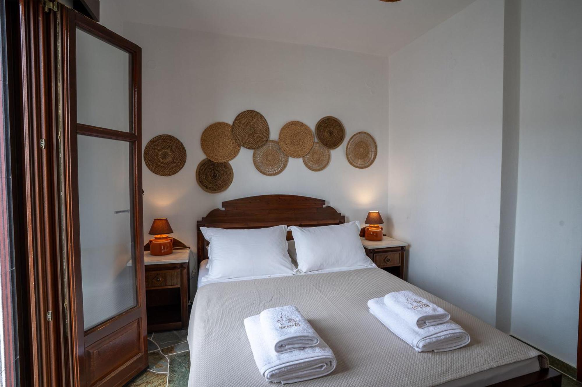 Mirsini Apartments In Sifnos Vathi  Bagian luar foto