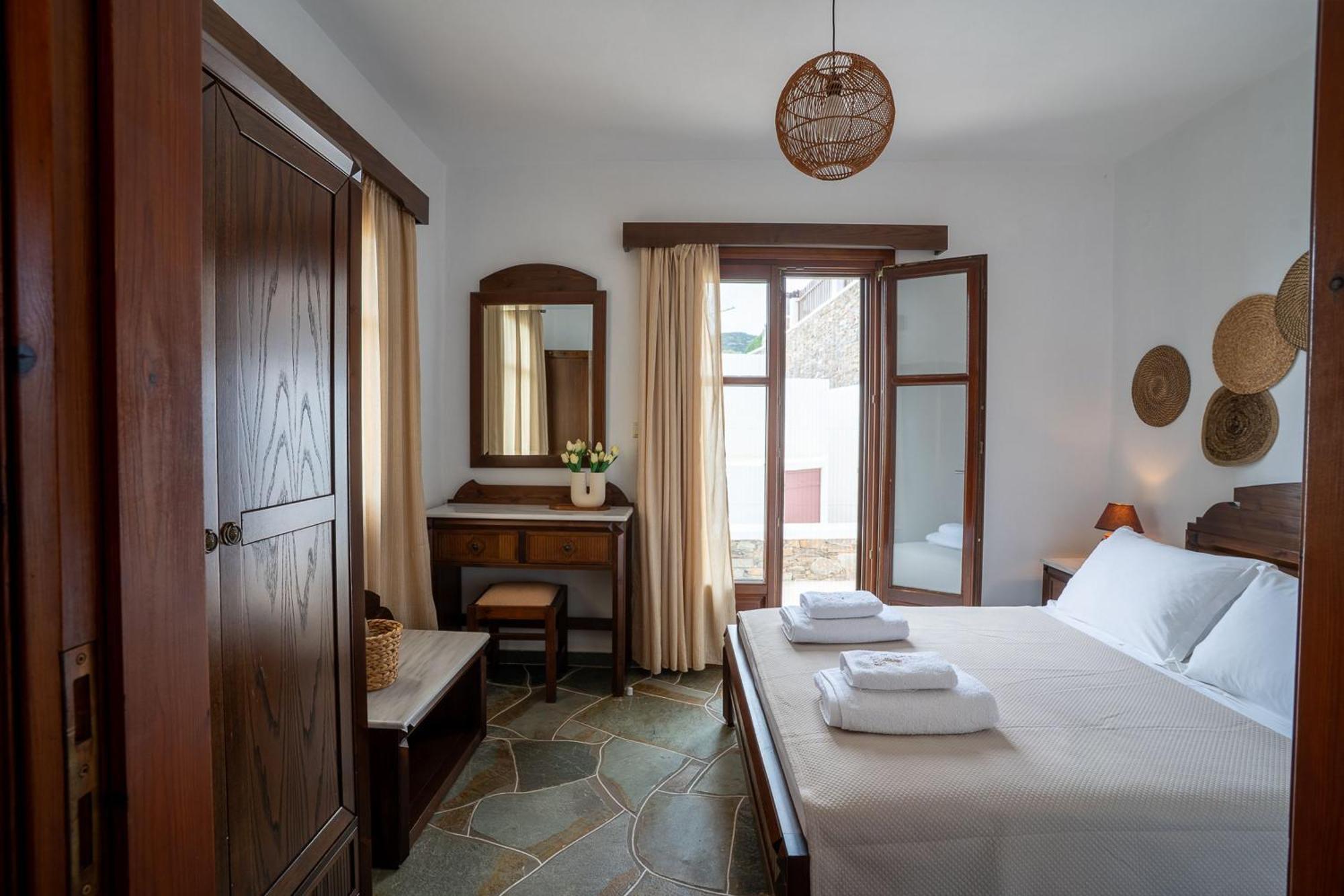 Mirsini Apartments In Sifnos Vathi  Bagian luar foto