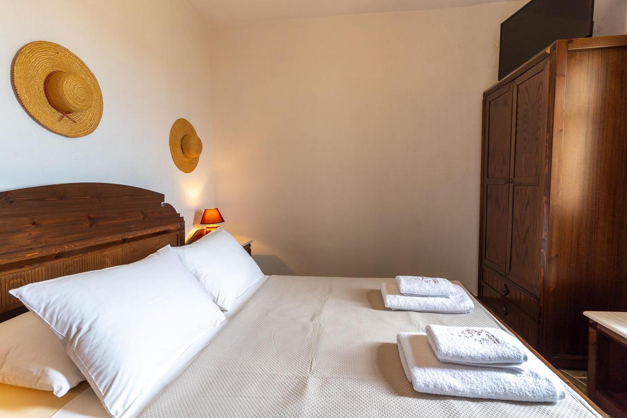Mirsini Apartments In Sifnos Vathi  Bagian luar foto